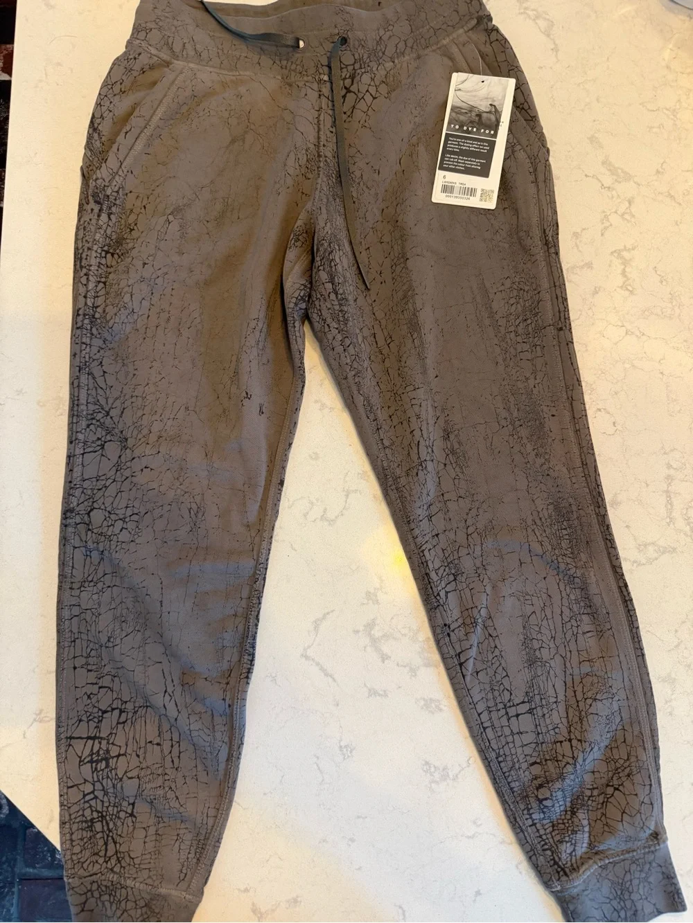 Lululemon NWT Warm Down Jogger Thread Dye size 6